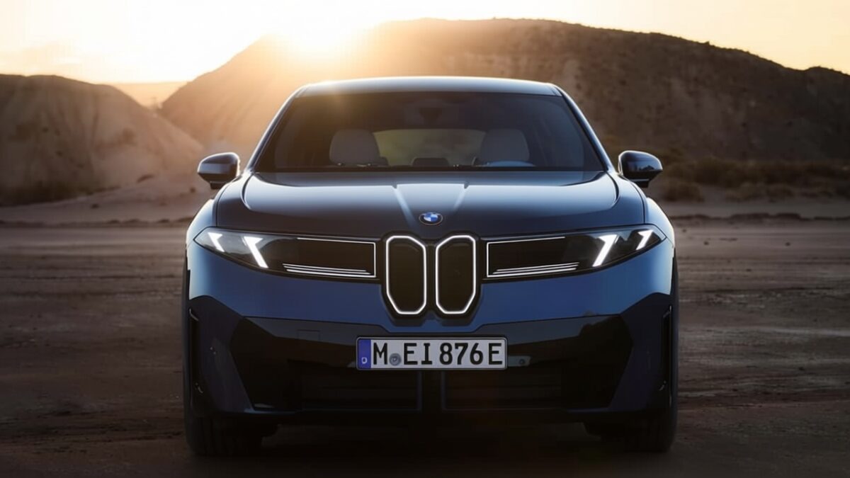 BMW vrea ca jumătate din vânzări să fie electrice până în 2030