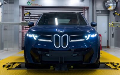BMW iX3 are comenzi record si forteaza productia in doua schimburi