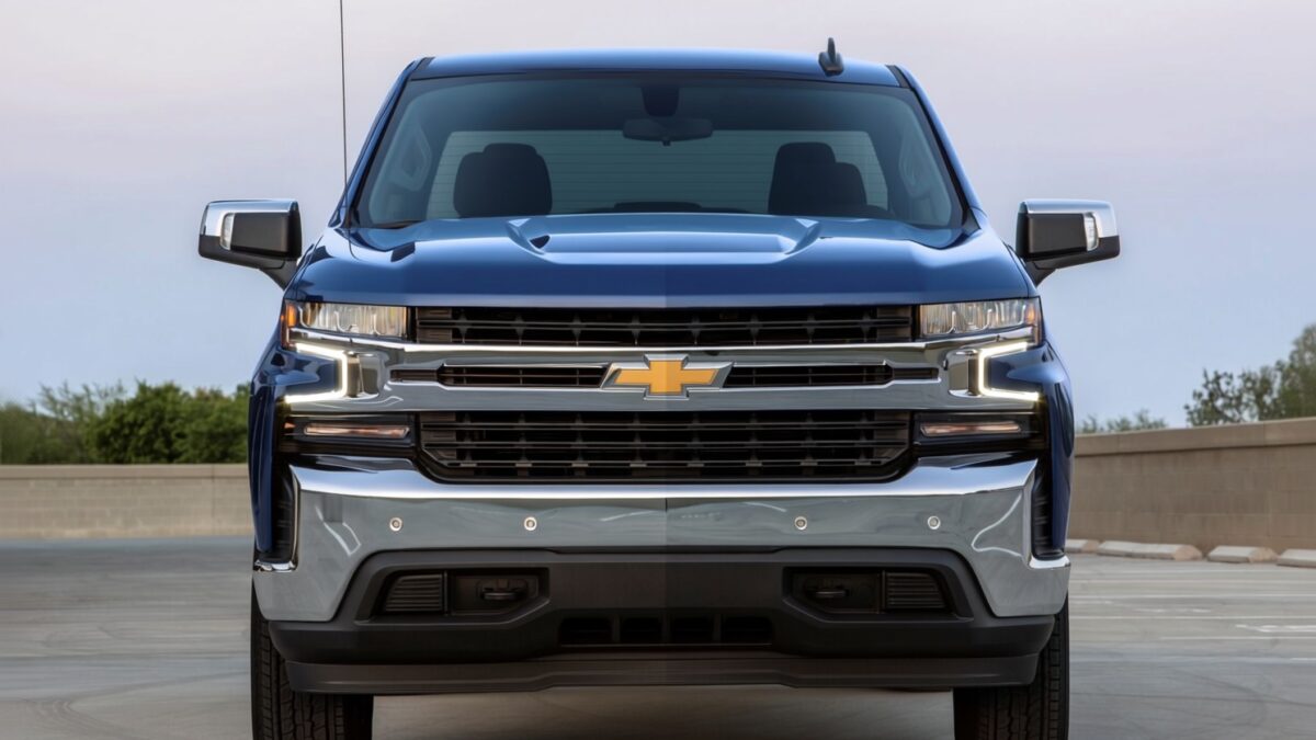 GM recheamă aproape 12.000 de pick-up-uri Silverado și Sierra pentru risc de oprire a motorului