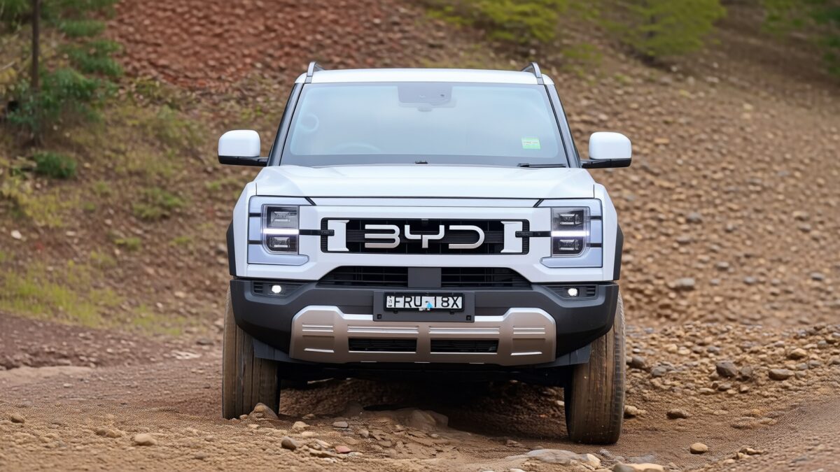 Șeful Ford a testat BYD Shark 6 și GWM Cannon și are o opinie neașteptată