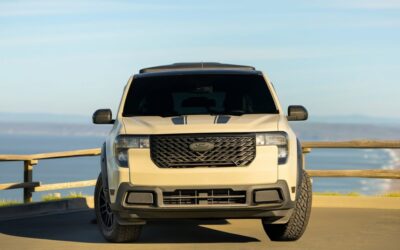 Ford recheamă 323 de pickup-uri Maverick din cauza plafonului panoramic periculos