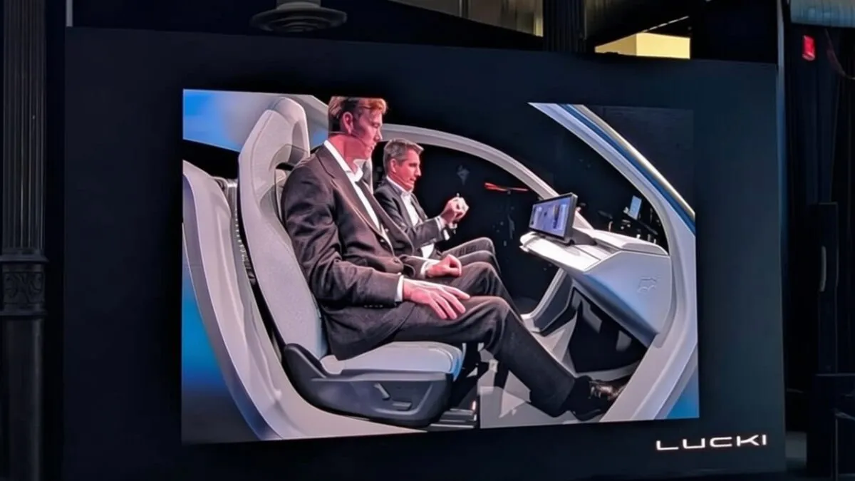 Lucid Lunar, un robotaxi cu 2 locuri, promite o eficiență de 6 mile per kWh