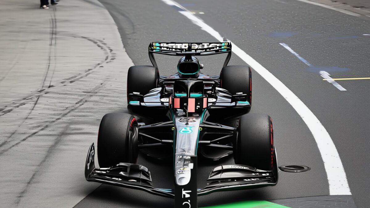 Mercedes-AMG domină calificările în Australia cu un timp de 1 – 18.518