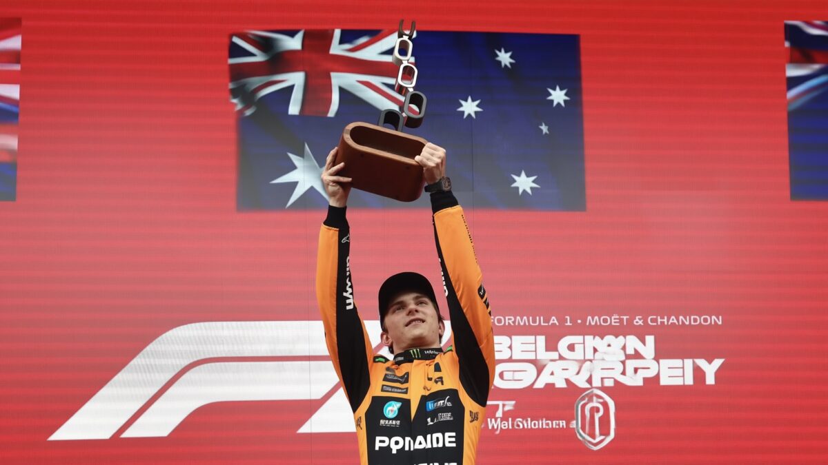 F1 2026 vine cu motoare 50% electrice. Webber il vede pe Piastri campion