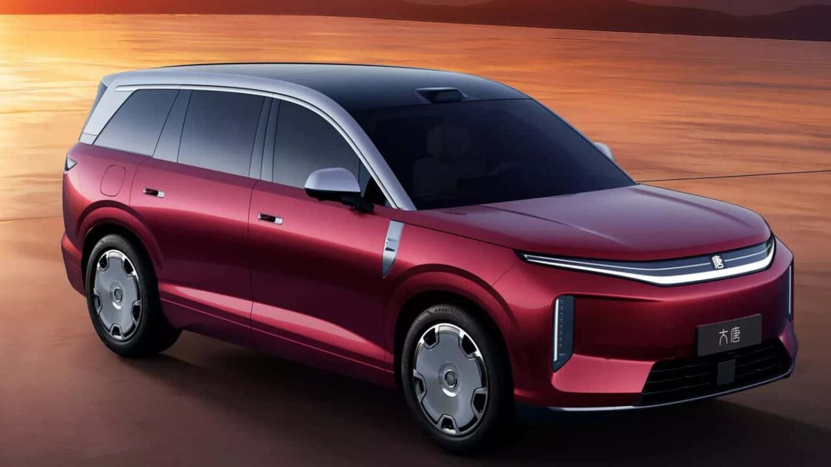 BYD Great Tang vine cu încărcare de 1.500 kW și autonomie de 950 km