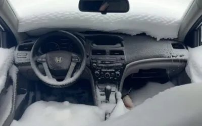 Honda Civic plină cu zăpadă într-un video viral cu 3,4 milioane de vizualizări