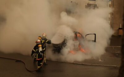 Incendiu la un dealer Audi din Los Angeles. Un vehicul electric este suspectat