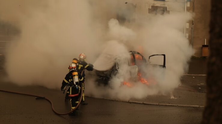 Incendiu la un dealer Audi din Los Angeles. Un vehicul electric este suspectat