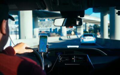 Livrator DoorDash arestat în Texas. Folosea o mașină furată pentru comenzi