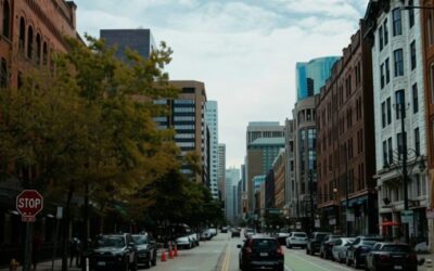 Șoferiță cu mașina blocată de dealer pentru o rată în timpul unei urgențe medicale