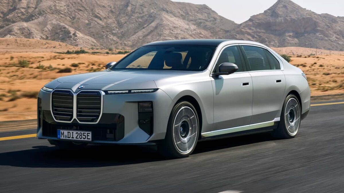 Noul BMW Seria 7 vine cu un interior modernizat și un preț de 101.350 de dolari