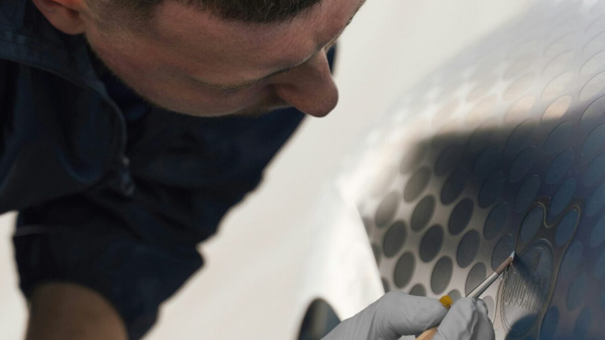 Bugatti W16 Mistral de 5 milioane $ primește un detaliu unic în istoria mărcii