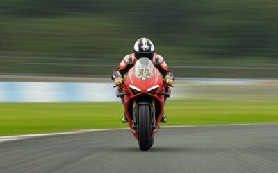 Pilot de Ducati Panigale eliminat de pe circuitul COTA pentru un wheelie viral
