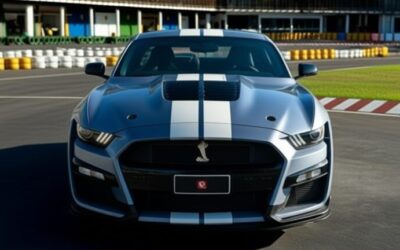 Un Ford Mustang Shelby GT500 de 760 CP a intrat într-un autobuz școlar