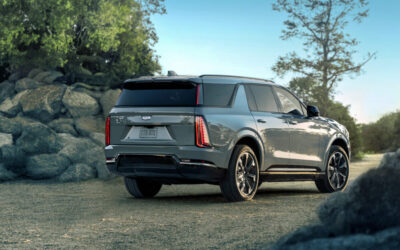 General Motors revine în UK cu Escalade-V de 682 CP la un preț de 199.950 lire