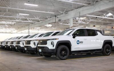 GM alocă 830 milioane dolari pentru pick-up-uri V8 și SUV-uri pe benzină