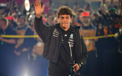 Kimi Antonelli de la Mercedes a câștigat două curse și este noul lider în F1