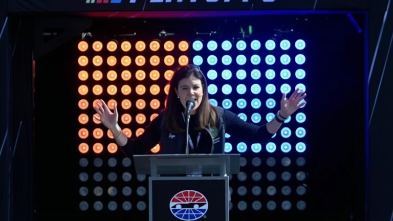 Un actor celebru a fost salvat dintr-un SUV Lucid Gravity în flăcări de un guvernator