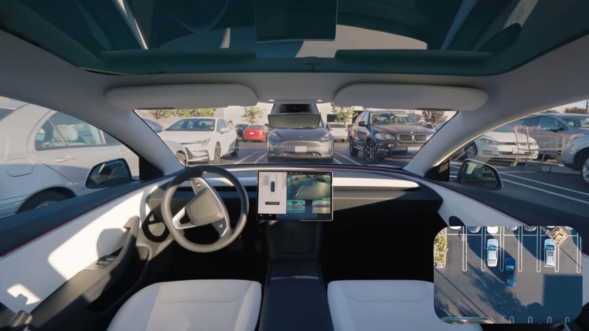 Funcția Tesla Actual Smart Summon este sigură după o anchetă pe 2,6 milioane de mașini