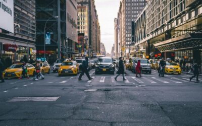 Lupta pentru asigurările auto de 4.000 $ blochează bugetul de 263 miliarde