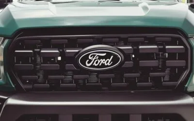 Ford se aliază cu Renault pentru două electrice după o scădere de 20% în Europa