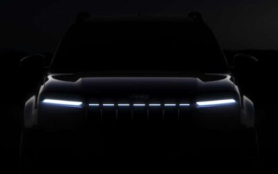 Jeep Avenger facelift va fi lansat în 2026 cu o nouă grilă iluminată