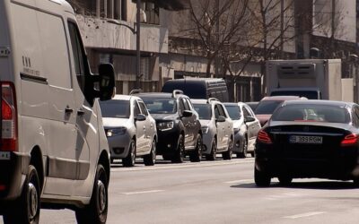 Importul mașinilor mai vechi de 20 de ani ar putea fi interzis în România