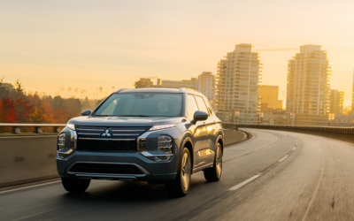 Mitsubishi Outlander rechemat în service pentru un hayon care se poate prăbuși