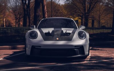 Porsche 911 GT3 RS de 525 CP s-a prăbușit 30 de metri într-o râpă din Malibu