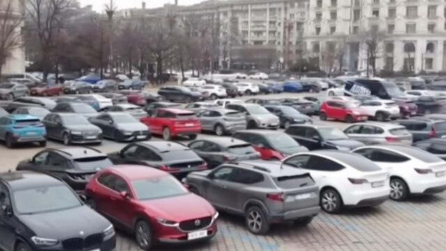 Producția auto din România a scăzut cu 4,5% în martie, dar înmatriculările cresc