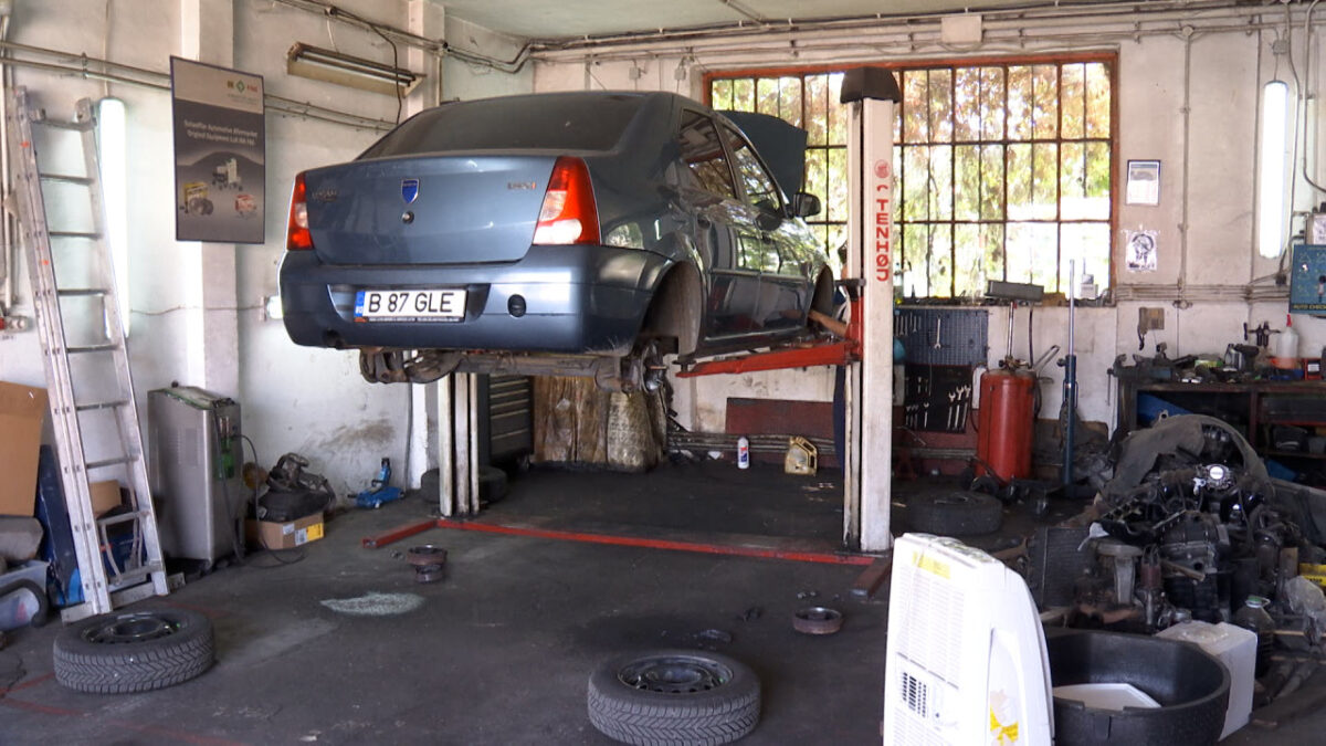 Revizia auto costă cu 200 de lei mai mult pe fondul crizei de ulei