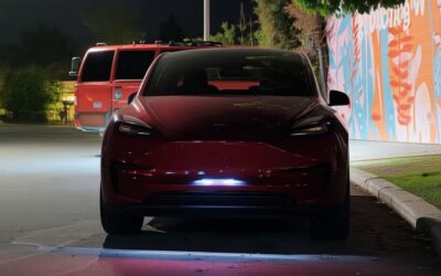 Serviciul Robotaxi Tesla a pornit în Dallas și Houston cu doar 1 mașină per oraș