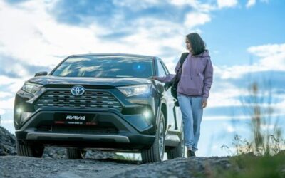 Toyota RAV4 2025 rechemat în service pentru o problemă la scaunele față