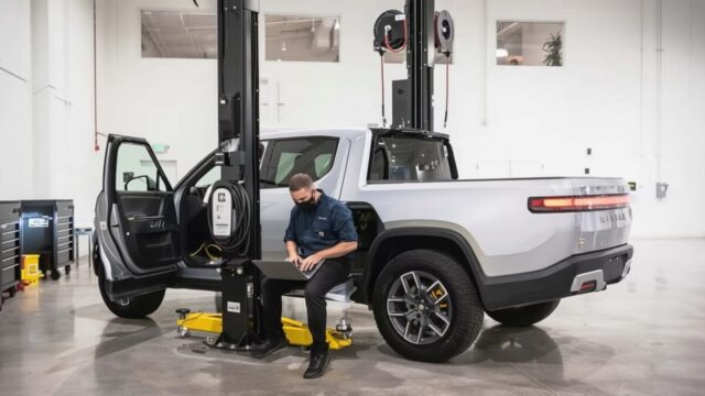 Rivian atinge 100 de centre de service înaintea lansării modelului R2