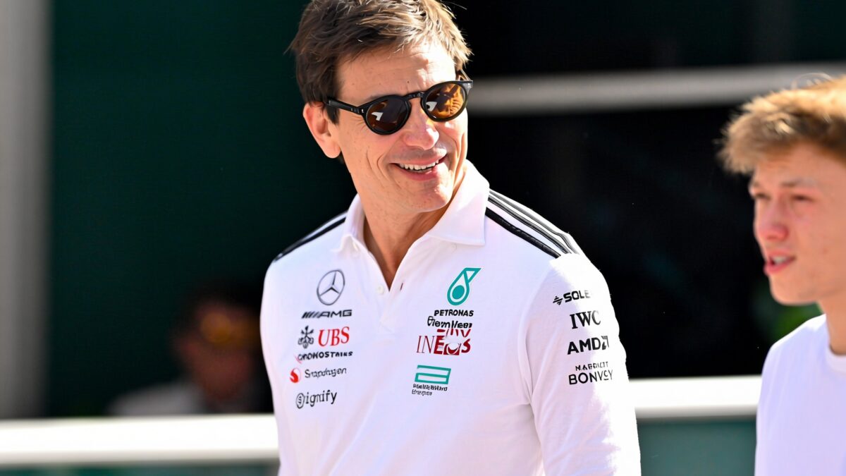 Toto Wolff apără regulamentul F1 2026 și le cere criticilor să se ascundă