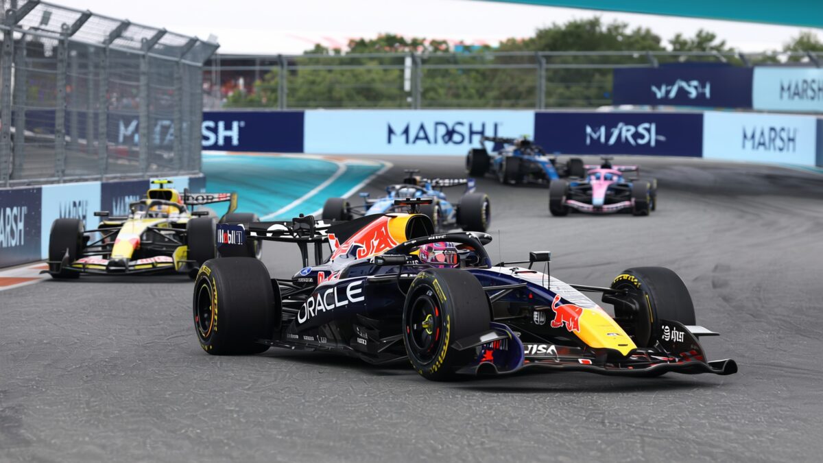 Max Verstappen primește 5 secunde penalizare la Miami dar își păstrează locul 5