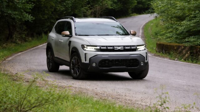 Dacia mizează pe Duster Hybrid-G 150 4×4. Ce câștigă șoferii din combinația GPL, automată și tracțiune integrală