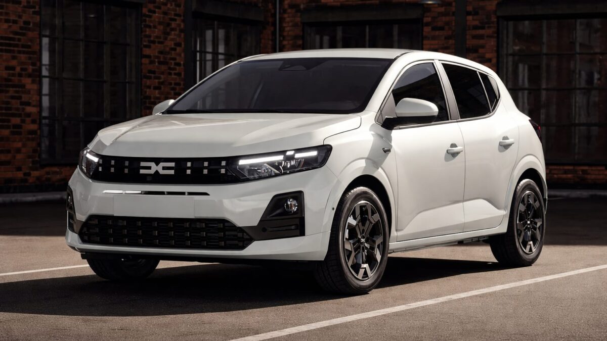Mașina accesibilă care a convins presa din Spania. Ce oferă Dacia Sandero Stepway Extreme la 17.983 de euro