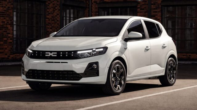 Mașina accesibilă care a convins presa din Spania. Ce oferă Dacia Sandero Stepway Extreme la 17.983 de euro
