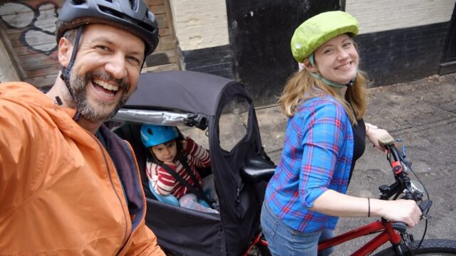 Peste 3.000 de lire pe an în minus la costuri. Ce câștigă o familie care schimbă mașina veche cu o bicicletă electrică 16 Peste 3.000 de lire pe an în minus la costuri. Ce câștigă o familie care schimbă mașina veche cu o bicicletă electrică