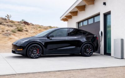 Hoții au furat remorci cu Tesla Powerwall de milioane de dolari. Bateriile sunt blocate și inutile pentru cumpărători