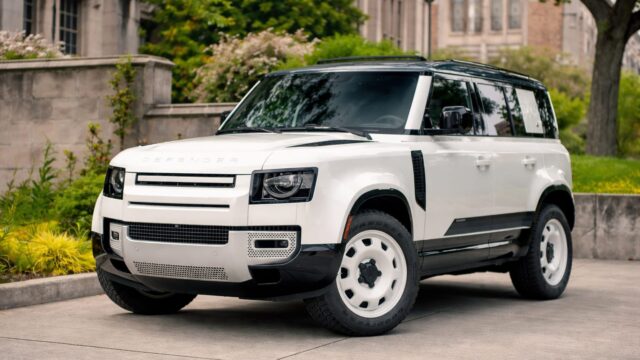 Un SUV aproape nou poate rămâne fără airbag la impact. Ce modele Land Rover intră în rechemare