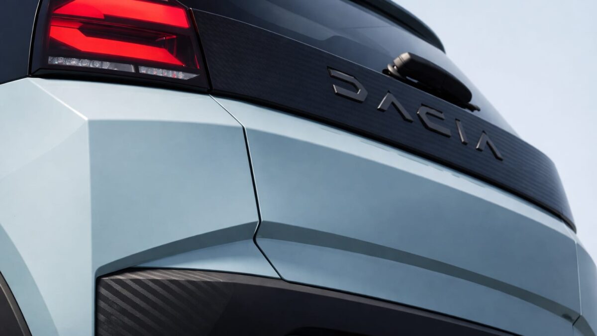 Ce câștigă șoferul de Dacia din noul birou Renault din Hangzhou și de ce contează pentru Spring