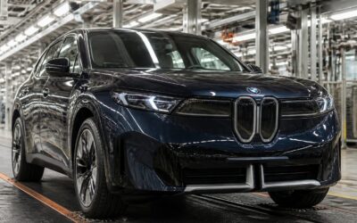 BMW iX3 se apropie de 100.000 de comenzi. Uzina din Debrecen a accelerat producția la ritm record, cu 50.000