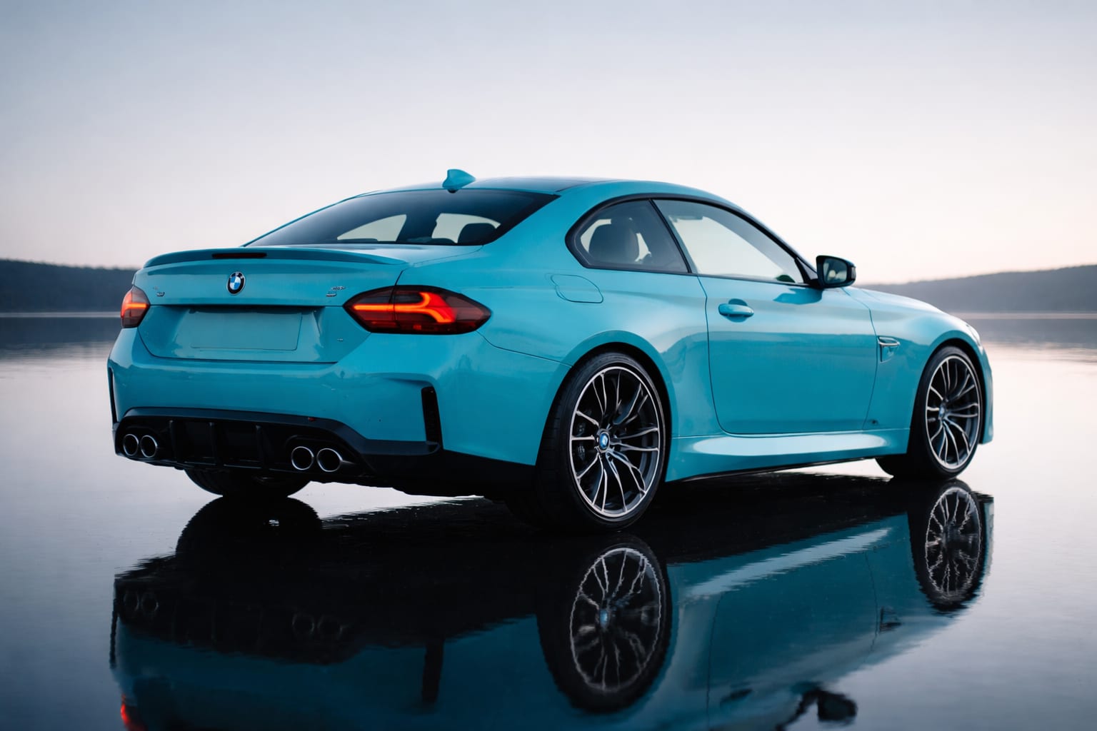 BMW M2 xDrive vine cu tracțiune integrală. Noul model accelerează 0-96 km/h în 3,6 secunde, cu 0,3 secunde mai rapid 4 BMW M2 xDrive, imagine 4