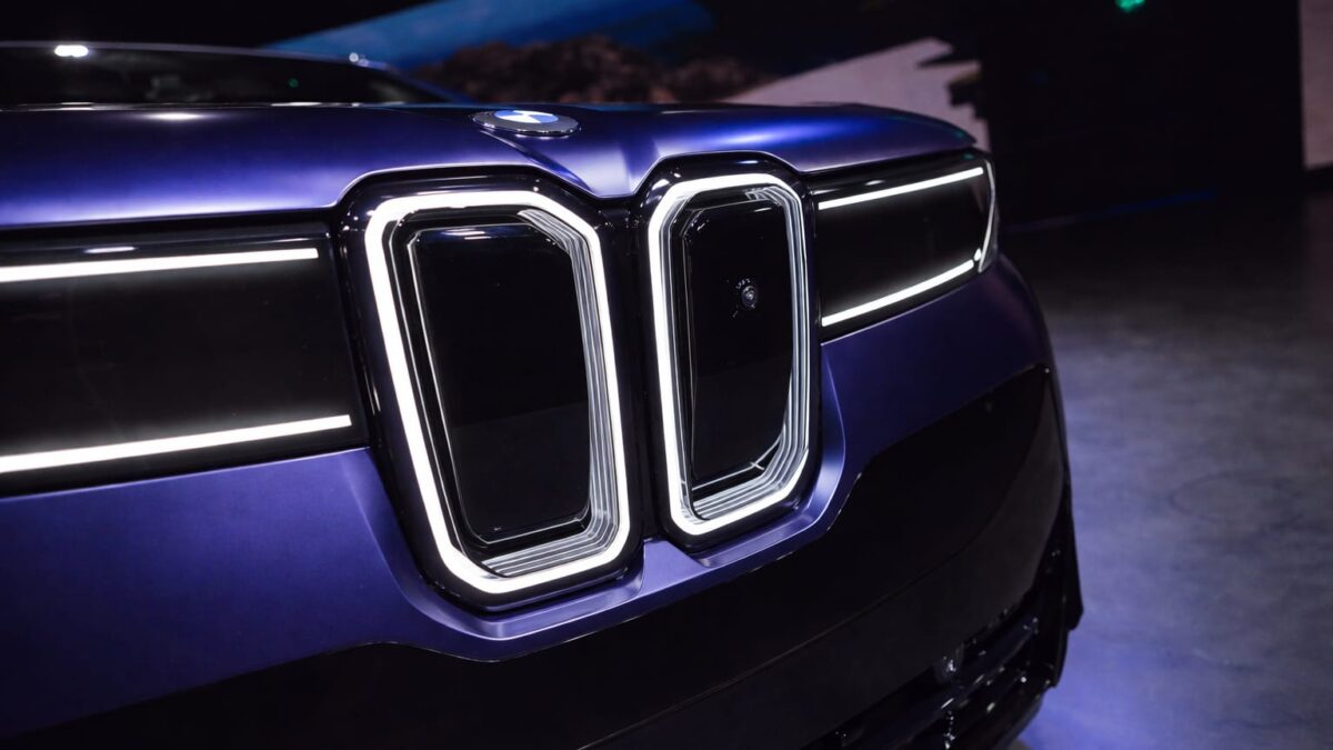 BMW pregătește până la 40 de modele noi până în 2027. Ce rămâne pe benzină și ce trece la electric