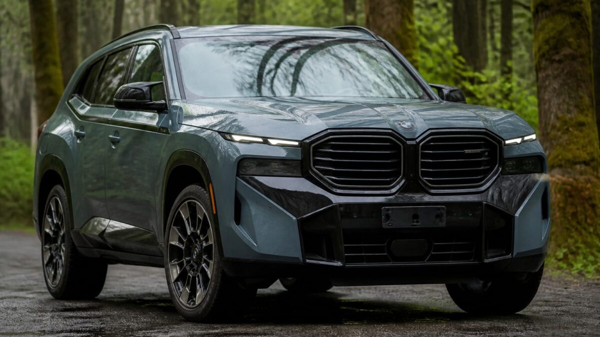 SUV-uri BMW noi, dar fără inginerii mărcii și fără software oficial. Ce ajunge la clienți 1 SUV-uri BMW noi, dar fără inginerii mărcii și fără software oficial. Ce ajunge la clienți