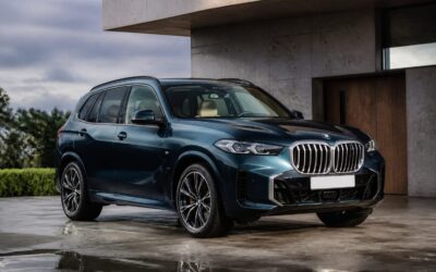 BMW X5 primește comenzi în România, prețul pornește de la 94.501 euro.