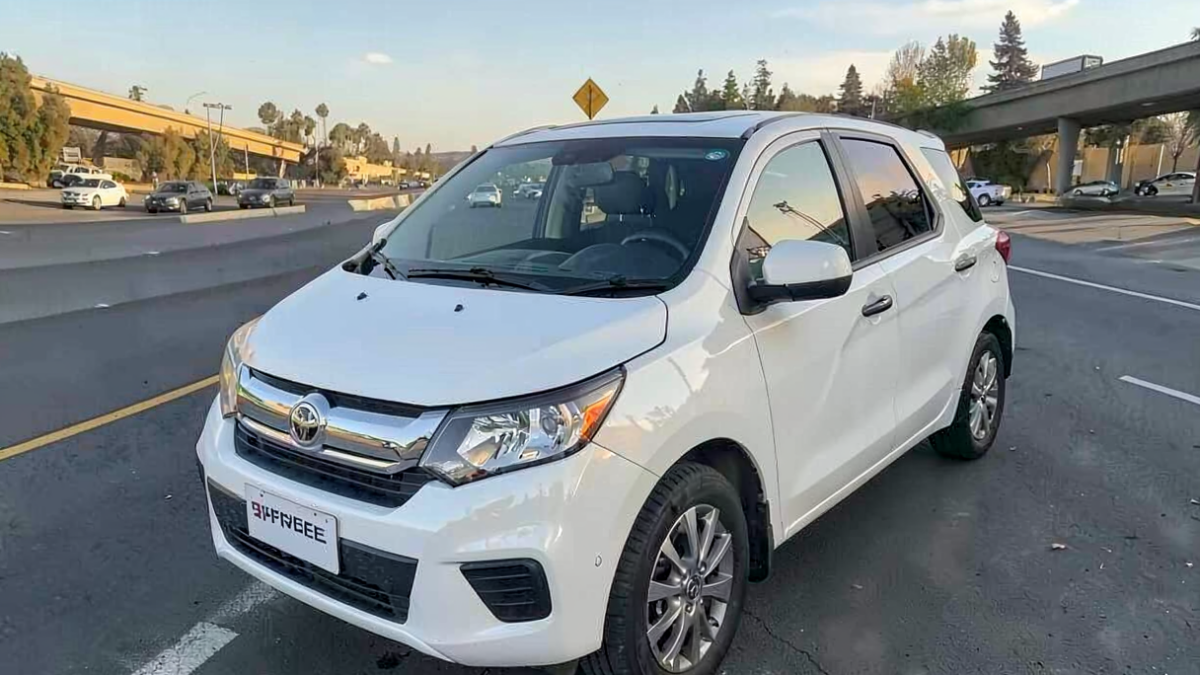 Un șofer de 53 de ani, Ken Pham Tran, a fost arestat după trei manevre de brake-check pe Autostrada 101 1 Un șofer de 53 de ani, Ken Pham Tran, a fost arestat după trei manevre de brake-check pe Autostrada 101