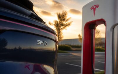 BYD a vândut 4,6 milioane de mașini în 2025 și a depășit Tesla la electrice pure